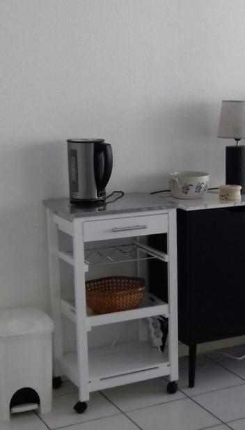 Studio Ideal Couple 2 Enfants, Bien Situe, Calme 西布勒 外观 照片